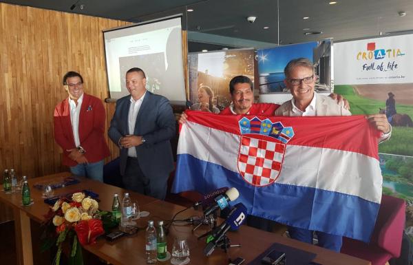 Yuri Cortez with Croatian flag