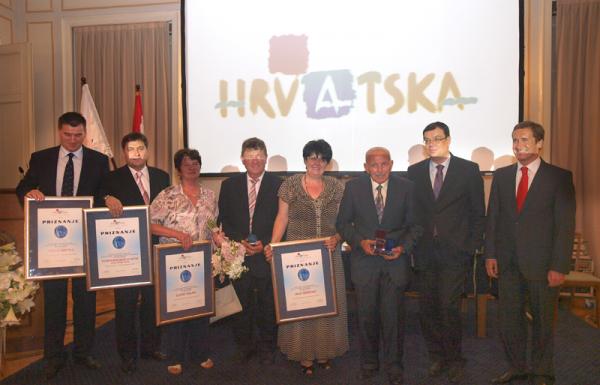 Damir Fabijanić Hrvatska turistička nagrada za životno djelo te Godišnja turistička nagrada Anton Štifanić 2009.