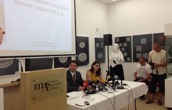Ostvaren porast dolazaka i noćenja turista i u srpnju
