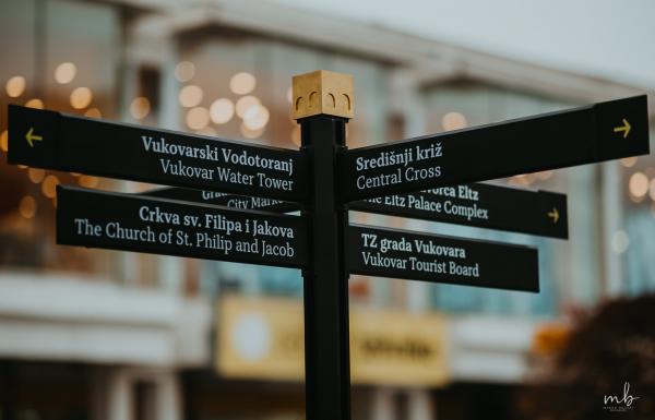 Turistička signalizacija barokne jezgre Vukovara