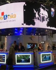 Crotour_stand HTZ-a