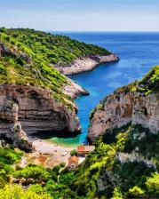 Stiniva_Izvor HTZ_Autor Aleksandar Gospic