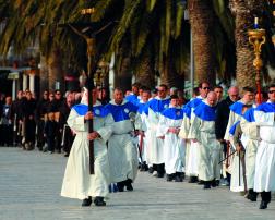 Procesija "Za Križen" na otoku Hvaru