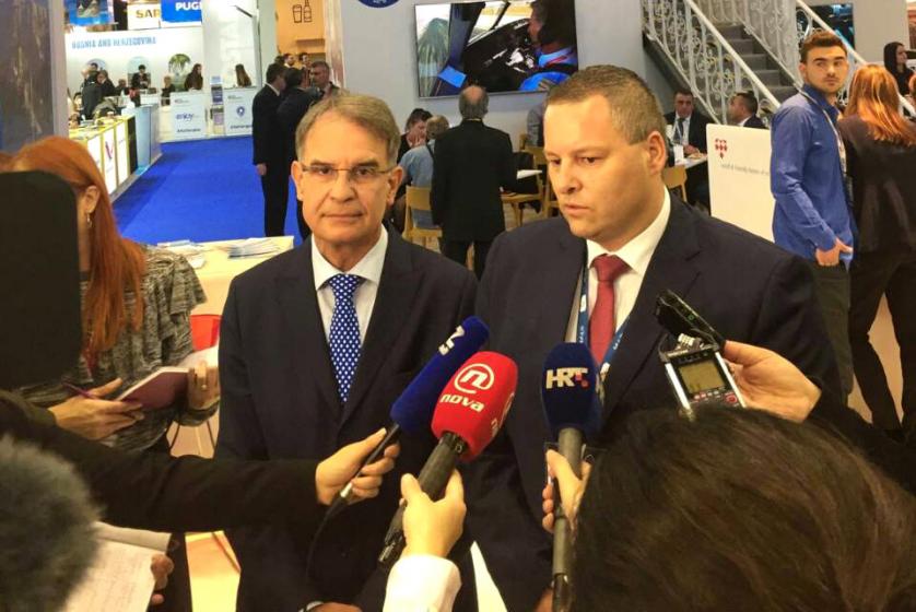 Ministar Cappelli i direktor HTZ-a Kristjan Staničić na sajmu WTM u Londonu