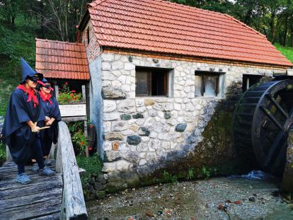 IVANEC – „U zagrljaju Ivančice i legendi“