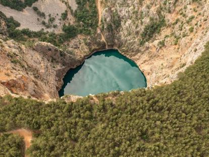 Modro i Crveno jezero ugostili ronioce na dah
