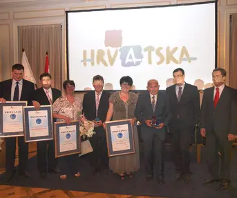 Hrvatska turistička nagrada za životno djelo te Godišnja turistička nagrada Anton Štifanić 2009.