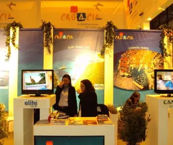 Fitur_stand HTZ_04