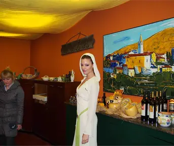 Sentonini proizvodi u suvenirnici Butega