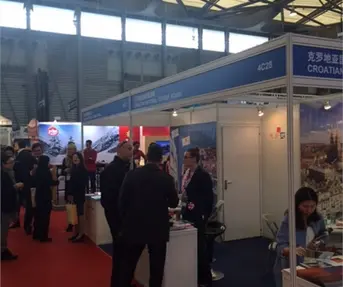 kineski partneri na standu u Shanghaiju