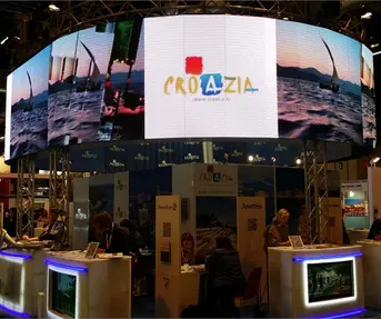HTZ stand FITUR